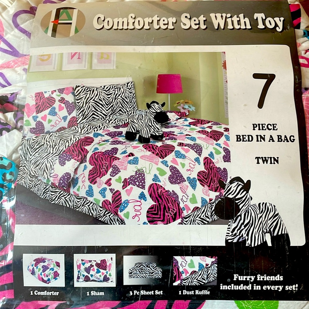 COPY - NEW 7pc Twin Zebra Bed in a Bag